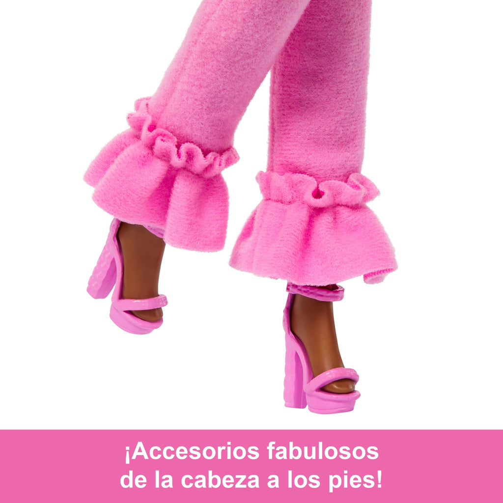 Muñeca Barbie Deluxe Style N. 4 Con Conjunto Rosa Claro Y Pelo Rosa Y Marrón En Trenzas