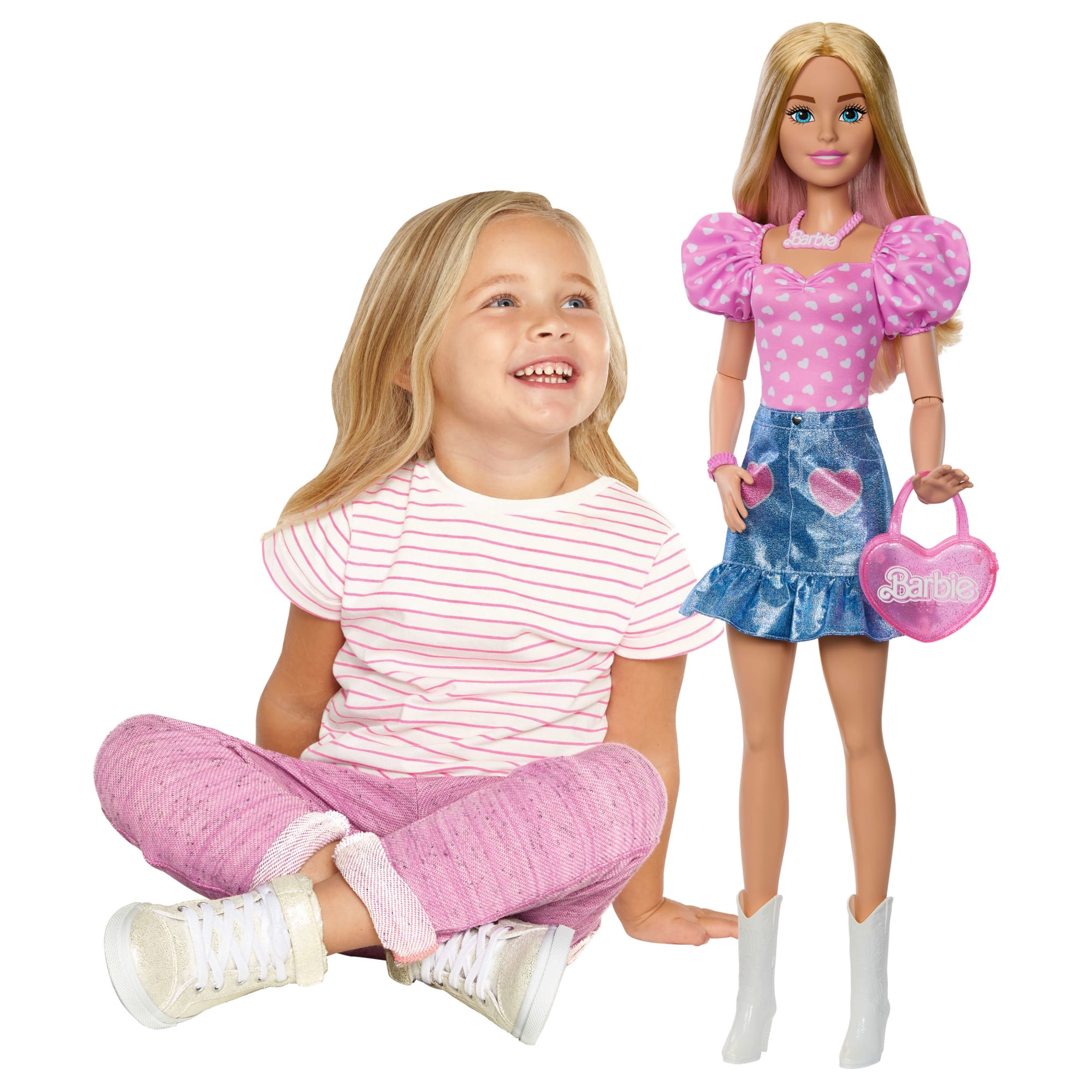 Muñeca De Moda Barbie De 71,1Cm Con Ropa Intercambiable Y Accesorios, Collar Y Bolso
