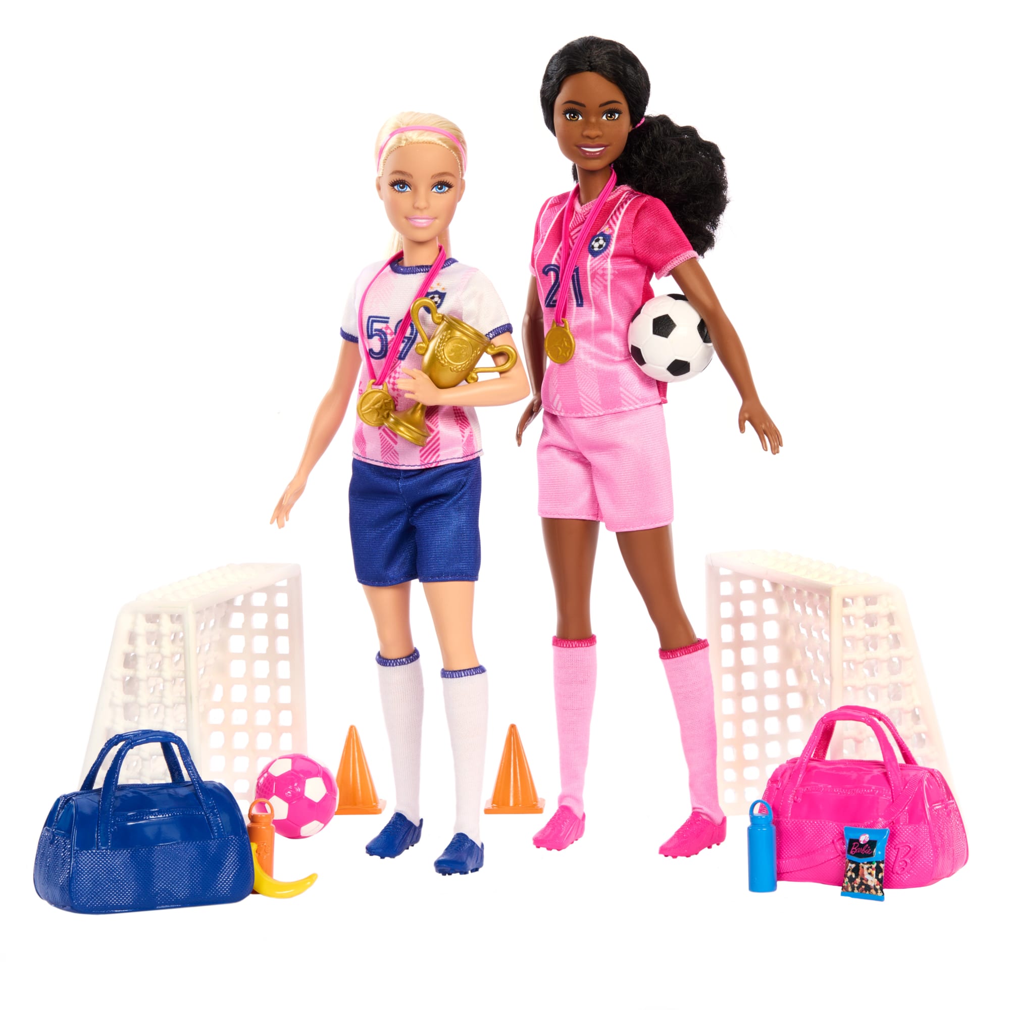 Barbie Futbol Oyun Seti, 2 Bebek 15 Aksesuar, 2 Kale, 2 Futbol Topu Ve Daha Fazlası