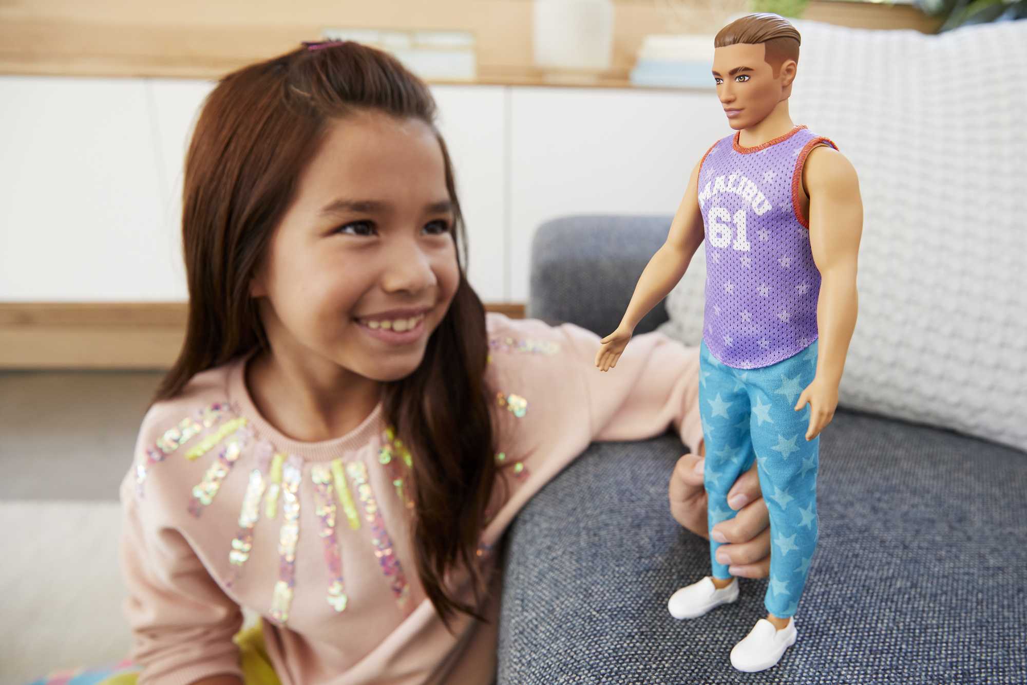 Barbie Ken Fashionistas Puppe Im Sternen Jersey, Anziehpuppe