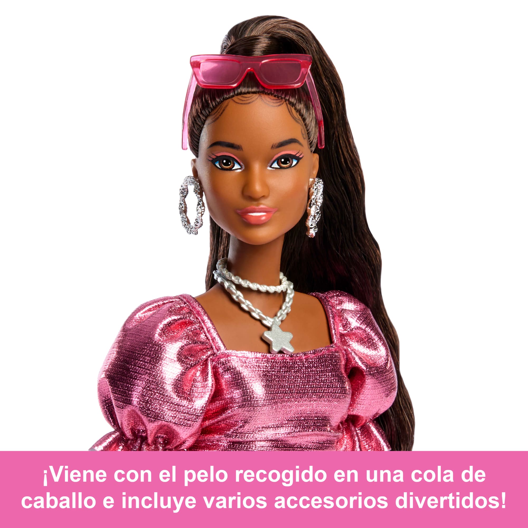 Muñeca N. 6 De Barbie Deluxe Style Con Vestido Rosa Coral Metalizado Con Volante De Burbujas Y Accesorios Plateados