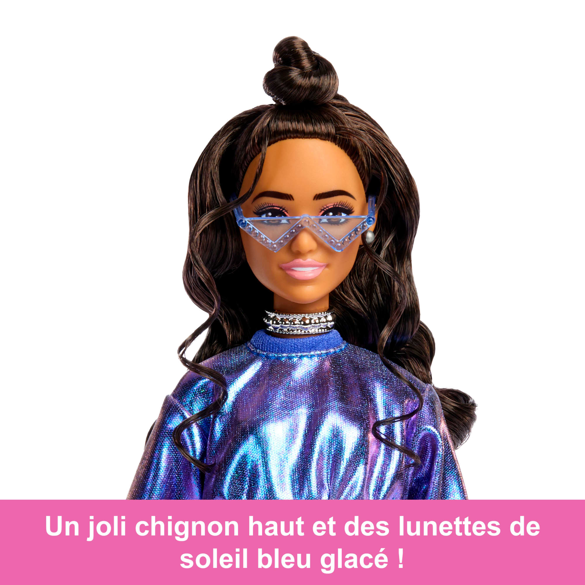 Barbie Deluxe Style Bambola N. 7 Con Top E Gonna Blu Metallizzato Con Accessori, Castana
