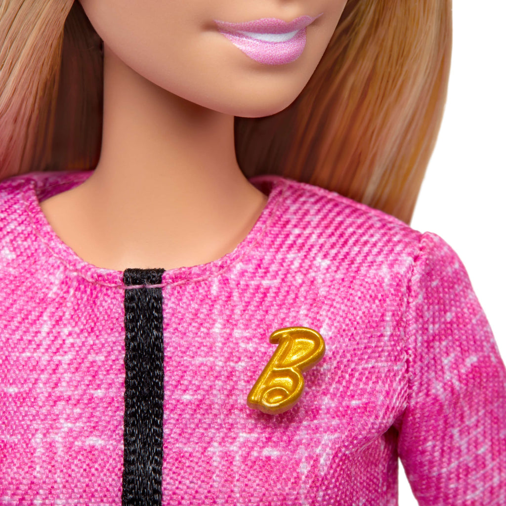 Barbie Geleceğin Lideri Sarışın Bebek, Kıyafetli, Altın Rengi 2 Bilezikli Ve Rozetli, Çıkartmalı
