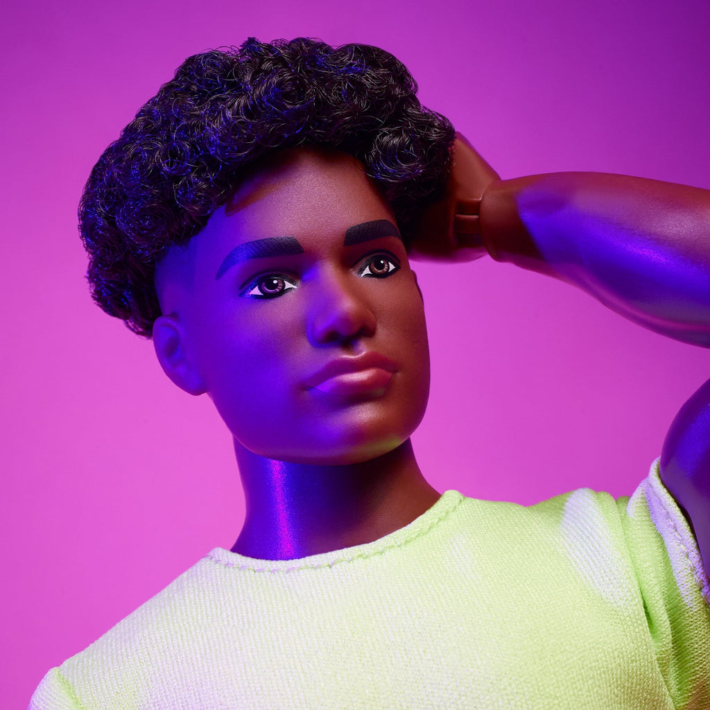 Barbie-Looks-Poupée Ken De Collection N° 25 Avec Cheveux Noirs Bouclés