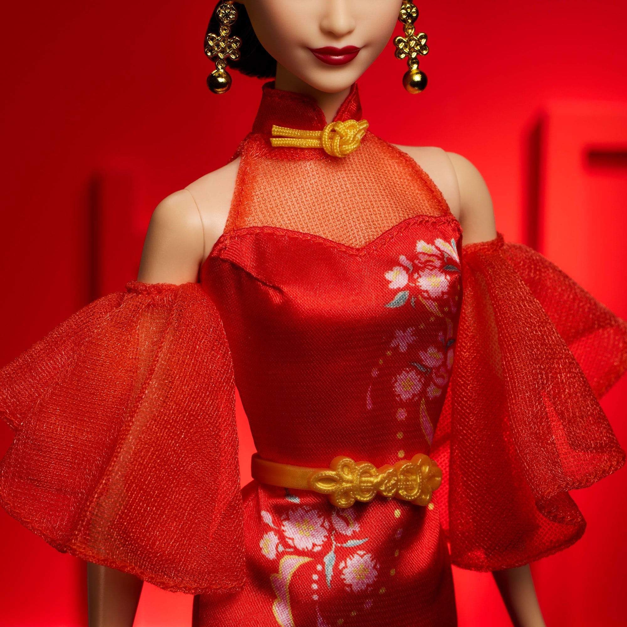 Barbie Signature Chinees Nieuwjaar Barbie Pop, Verzamelobject in Qipao Japon, Met Goudkleurige Accessoires