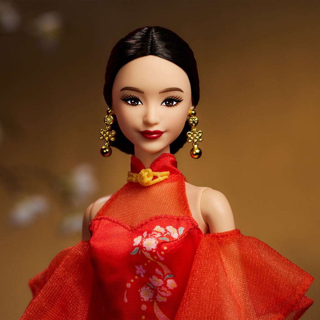 Barbie Signature Chinees Nieuwjaar Barbie Pop, Verzamelobject in Qipao Japon, Met Goudkleurige Accessoires