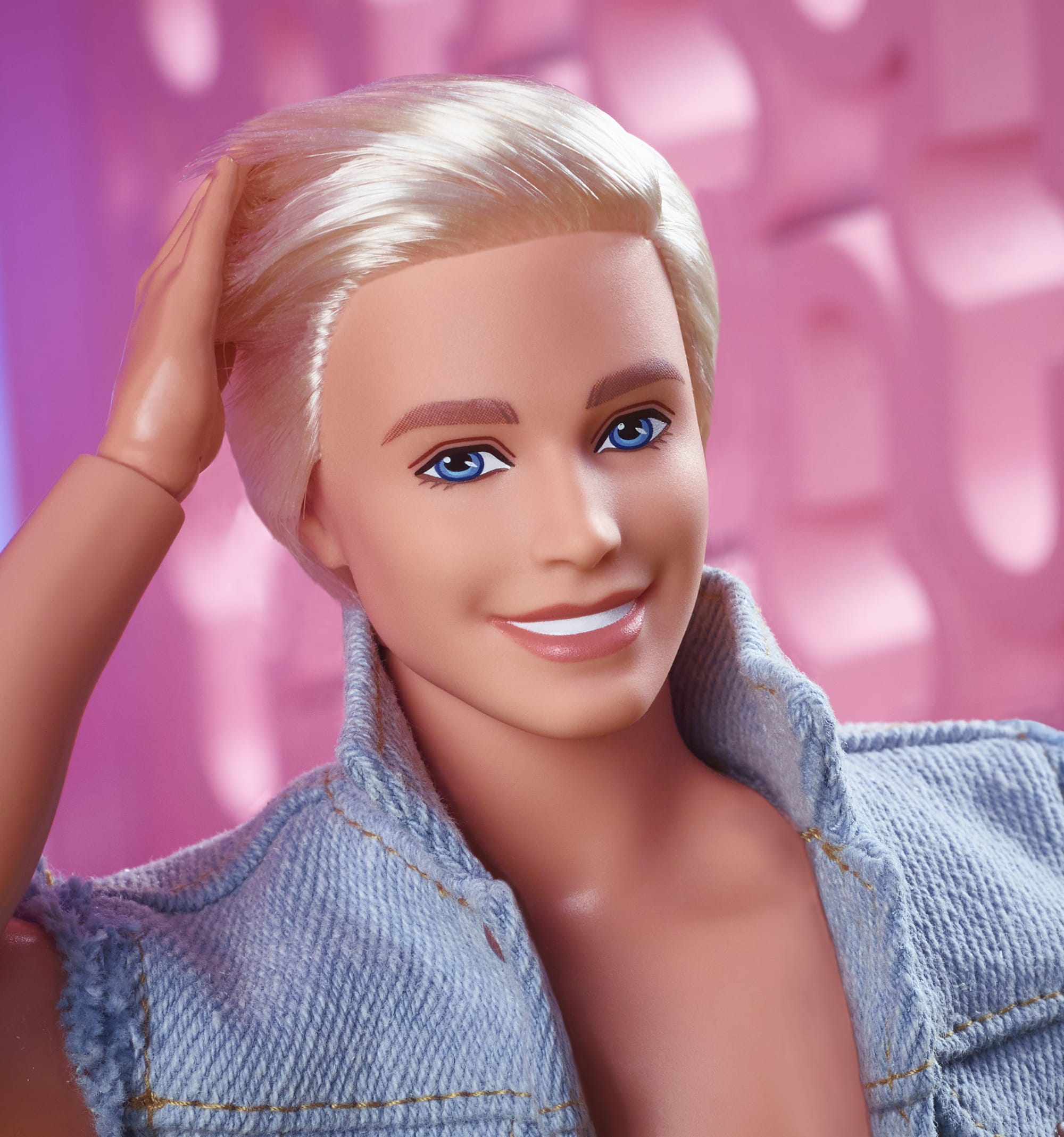 Barbie - Poupée Ken Tenue En Jean - Poupée Mannequin - 6 Ans Et +