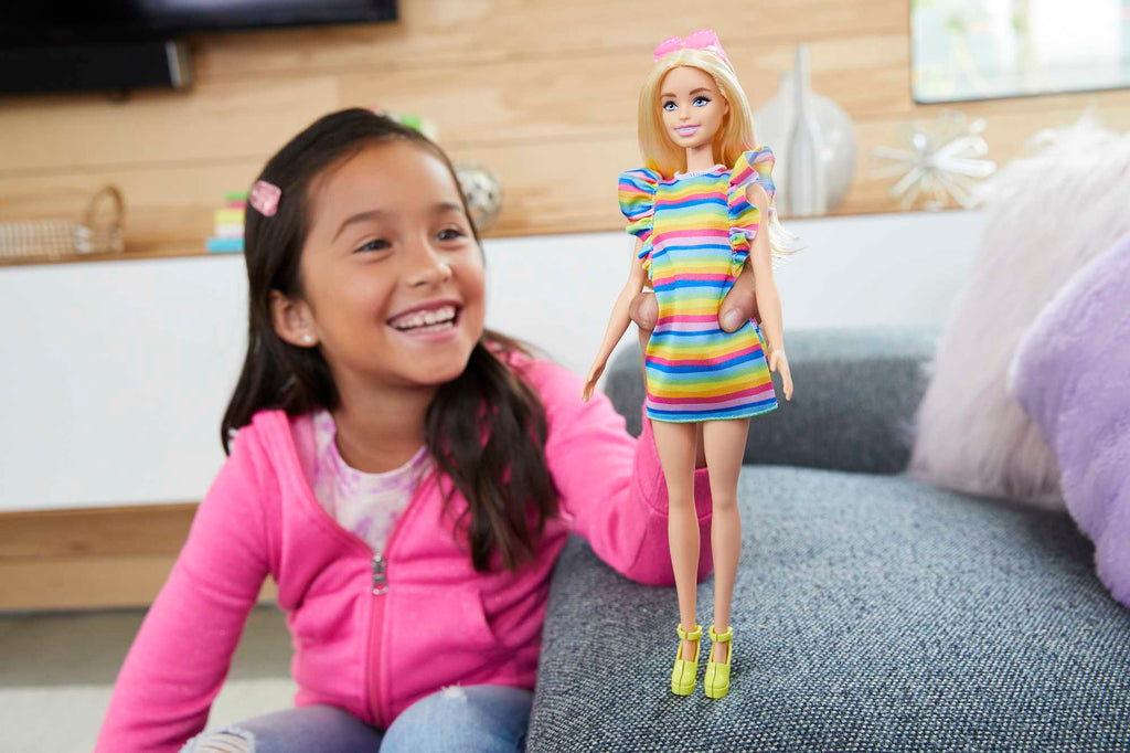 Barbie-Puppe Mit Zahnspange Und Regenbogenkleid, Barbie Fashionistas