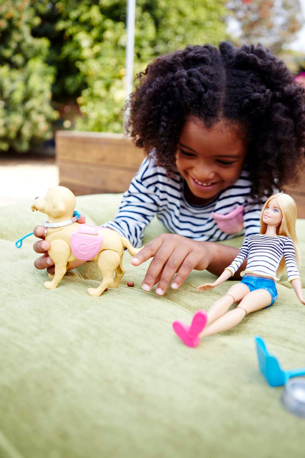 Barbie Y Su Perrito Popó, Muñeca Con Accesorios (Mattel Dwj68)