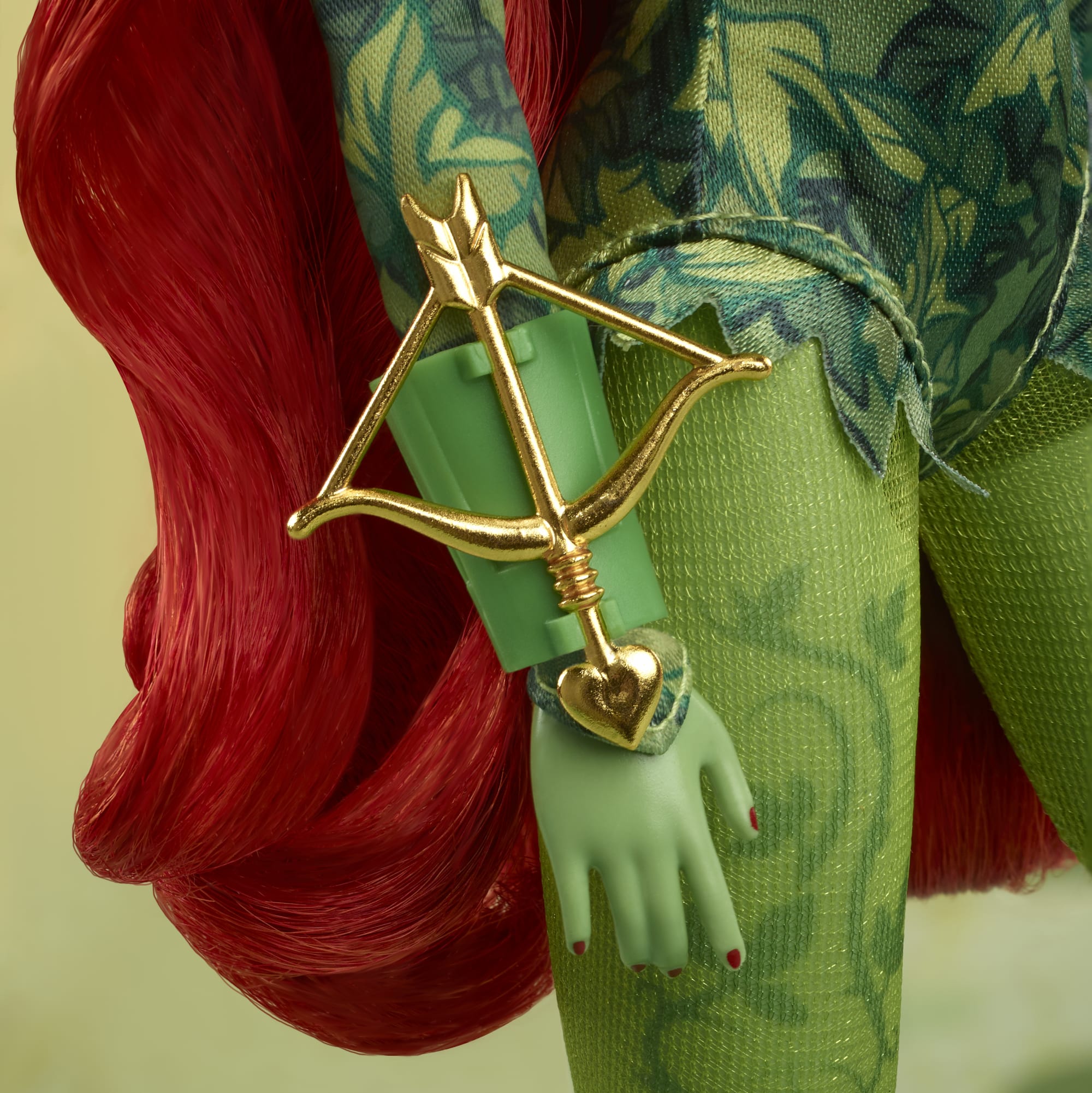 Barbie Signature Poison Ivy, Bambola Da Collezione Con Corpo Snodabile, Abito Iconico E Accessori, Da Collezione Dc Batman 85° Anniversario, Hrm51
