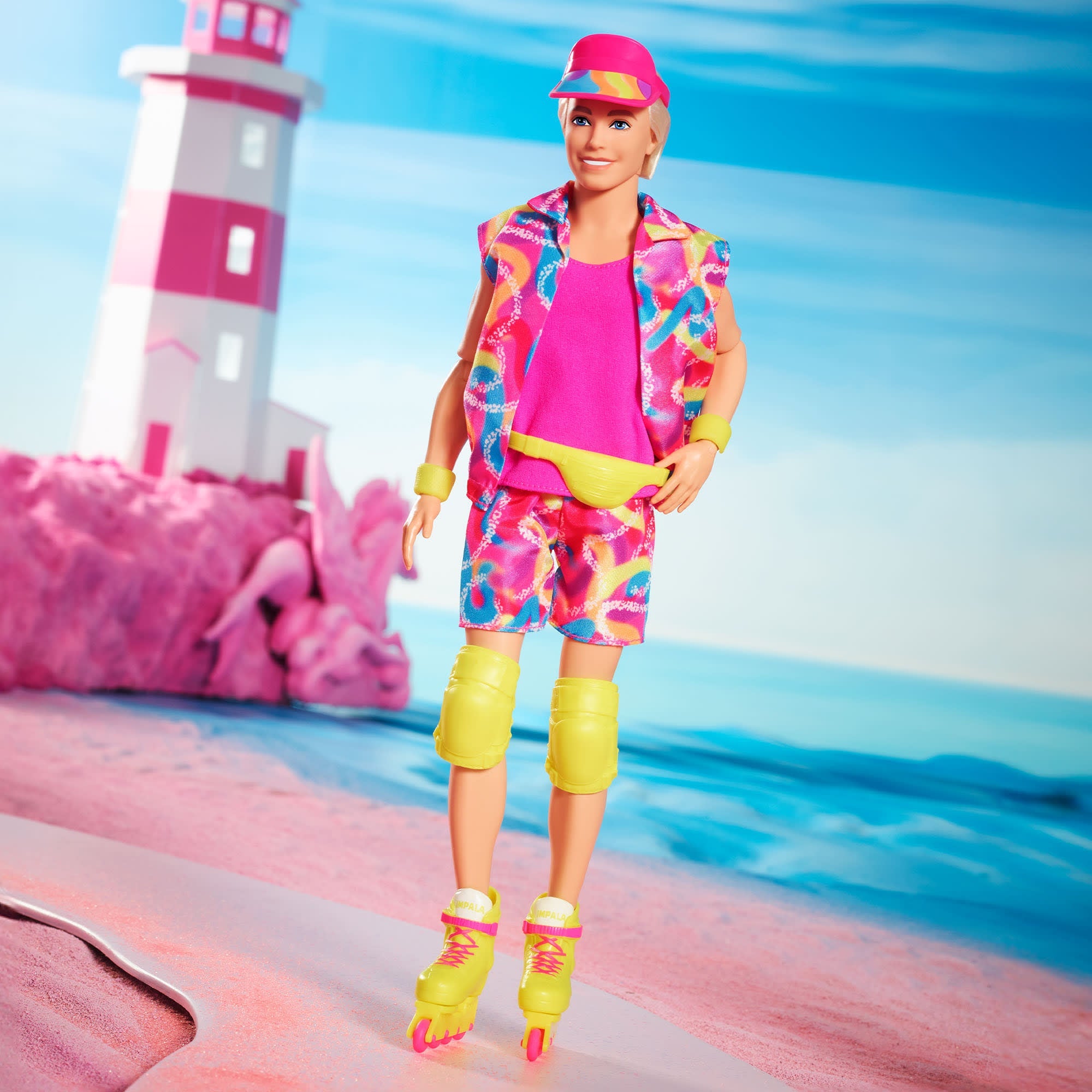 Barbie Le Film Poupée Ken Du Film Poupée Ken De Collection Portant Une Tenue De Patinage Rétro Et Des Rollers