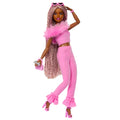Muñeca Barbie Deluxe Style N. 4 Con Conjunto Rosa Claro Y Pelo Rosa Y Marrón En Trenzas
