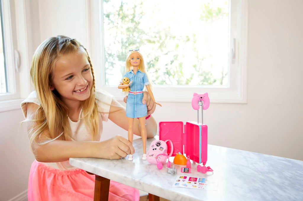 Muñeca y accesorios de Barbie