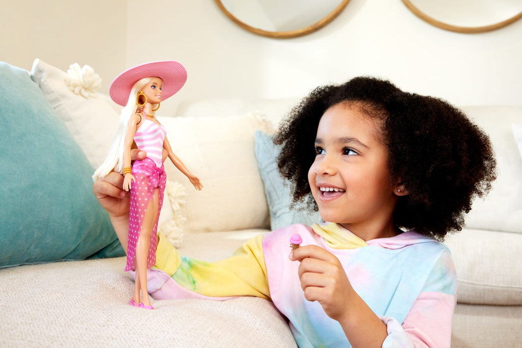 Barbie - Poupée Blonde Avec Maillot De Bain Et Accessoires De Plage