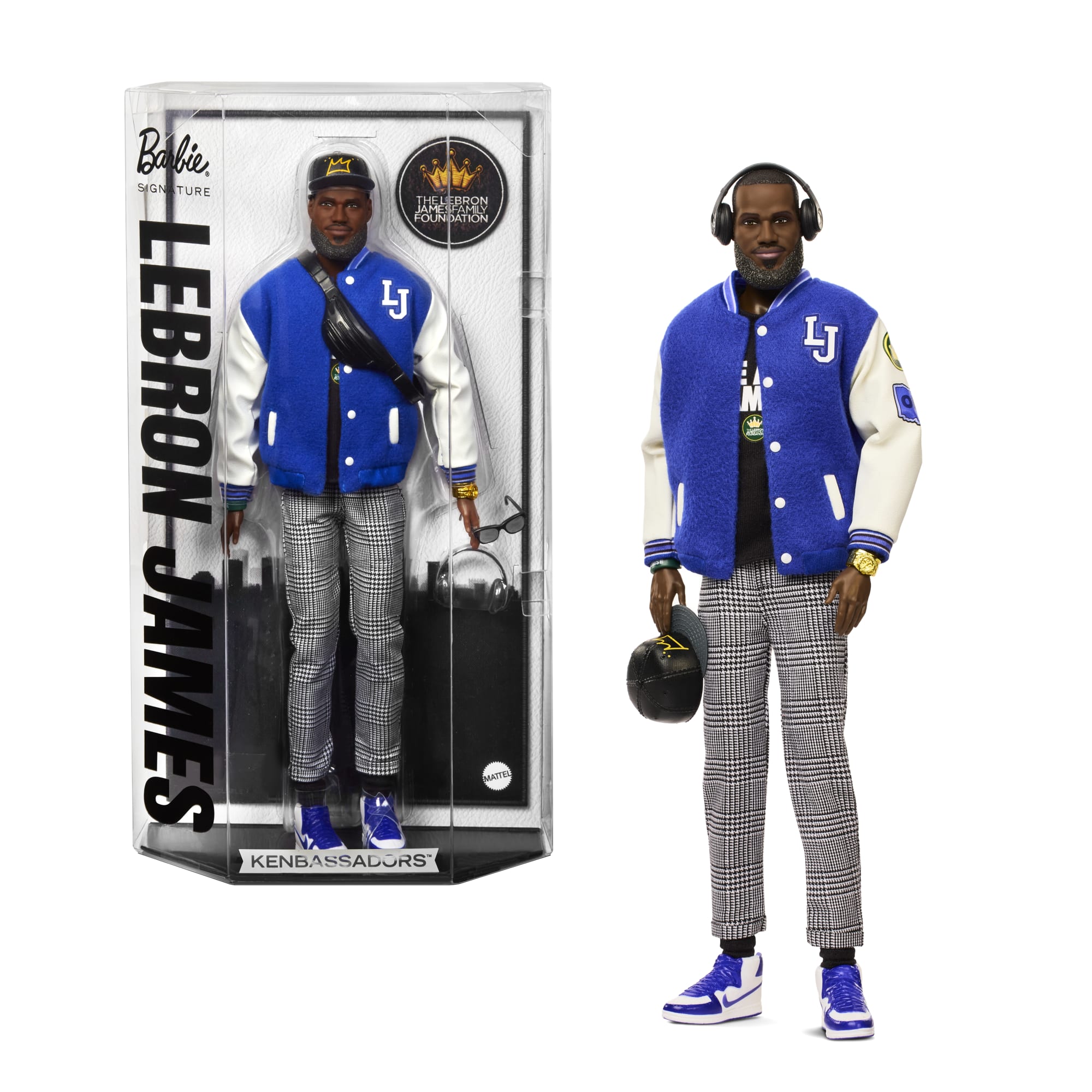Muñeco Kenbassador Coleccionable De Lebron James De Barbie Signature Con Conjunto De Chaqueta Universitaria Y Accesorios