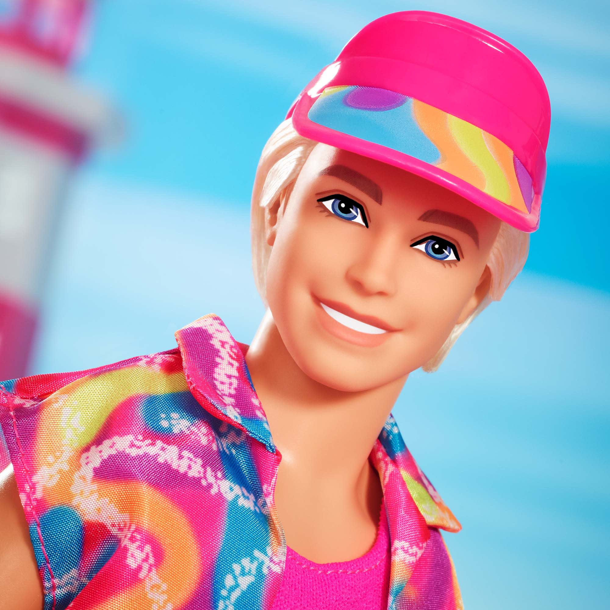 Barbie Le Film Poupée Ken Du Film Poupée Ken De Collection Portant Une Tenue De Patinage Rétro Et Des Rollers