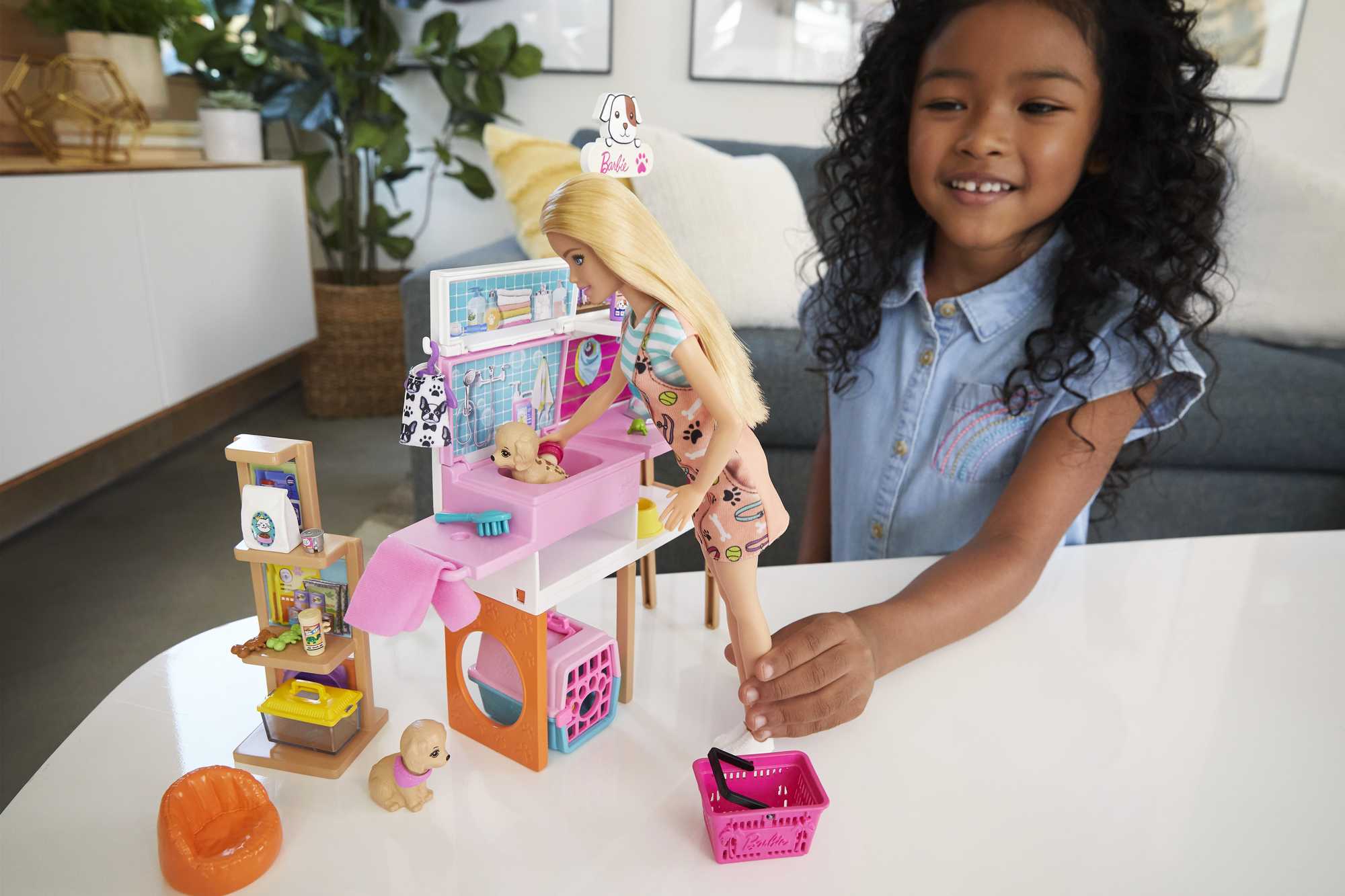 Barbie - Barbie Et Son Animalerie - Poupée Mannequin - Dès 3 Ans