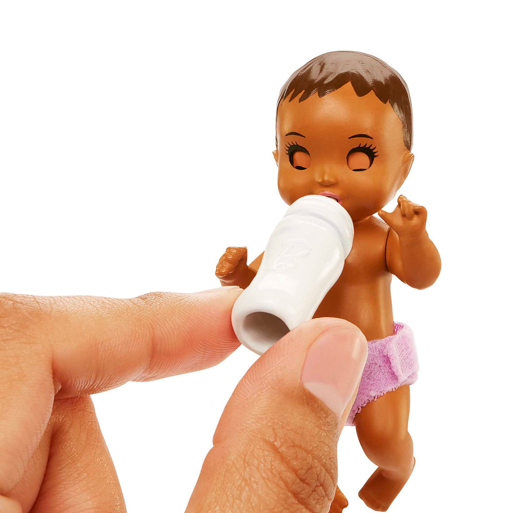 Barbie Pop En Accessoires, Babysitter Skipper Met Wiegje, Speelset