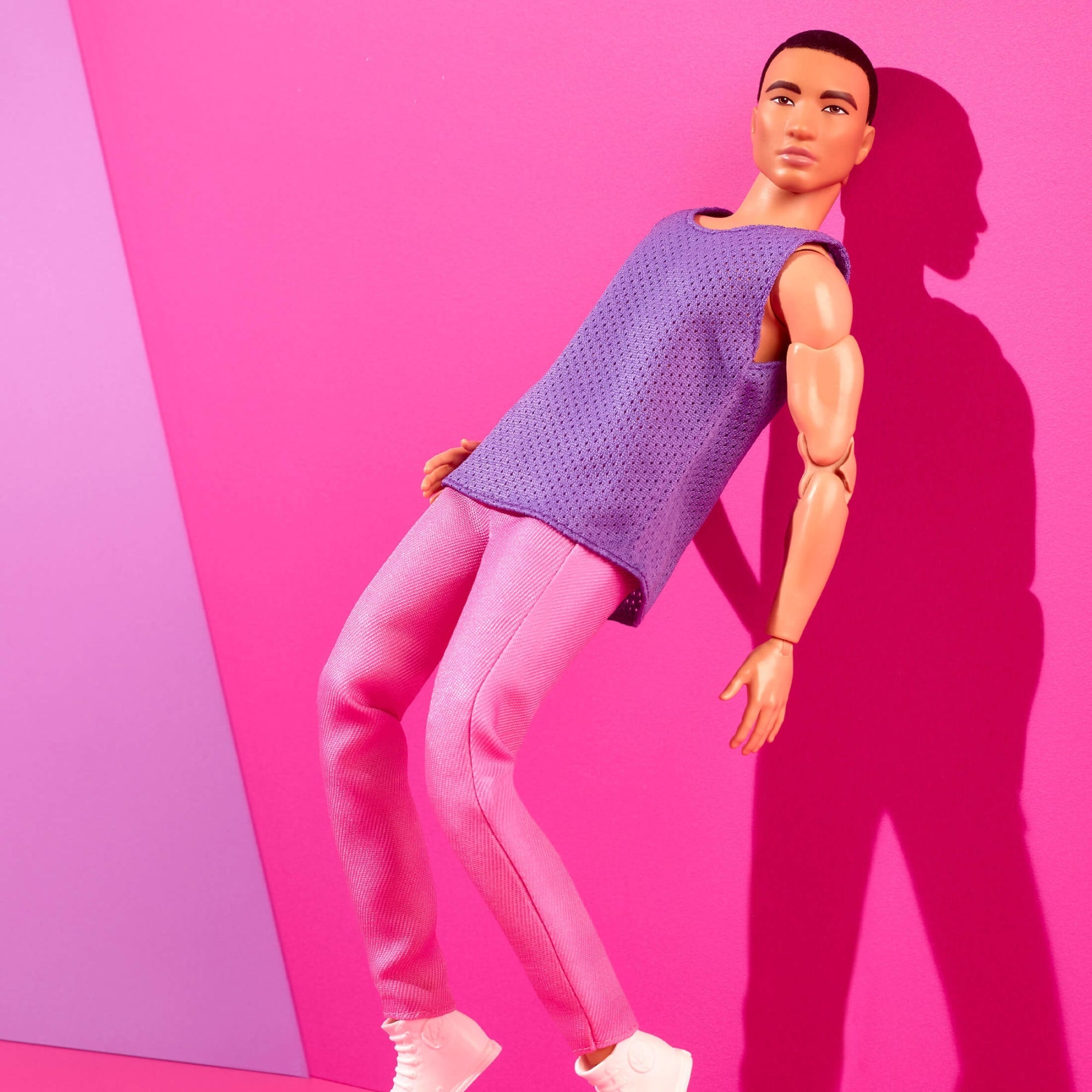 Barbie - Barbie Ken Barbie Looks Cheveux Bruns Tenue Color Block - Poupée Mannequin - 3 Ans Et +