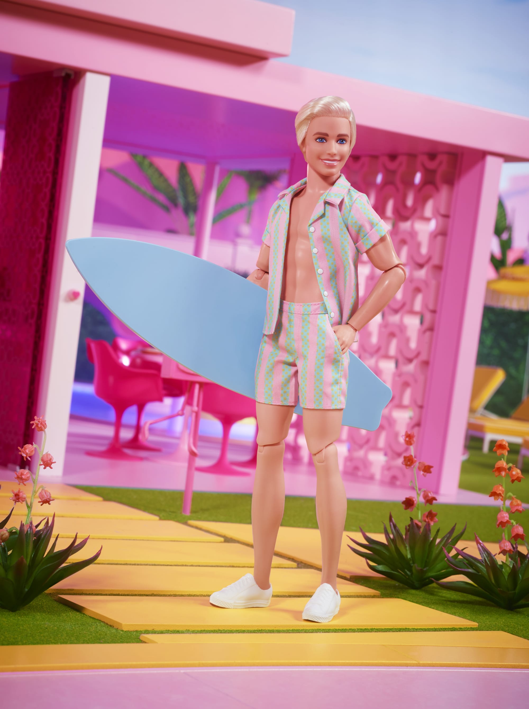 Barbie Le Film-Poupée Ken Avec Ensemble De Plage Rayé À Collectionner