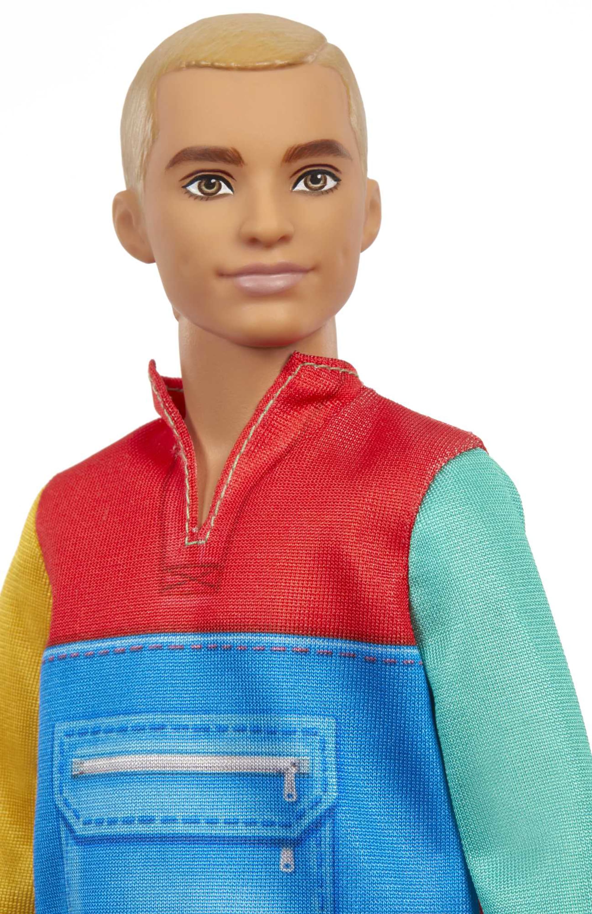 Barbie Ken Fashionistas Puppe in Blockfarben Jacke, Anziehpuppe