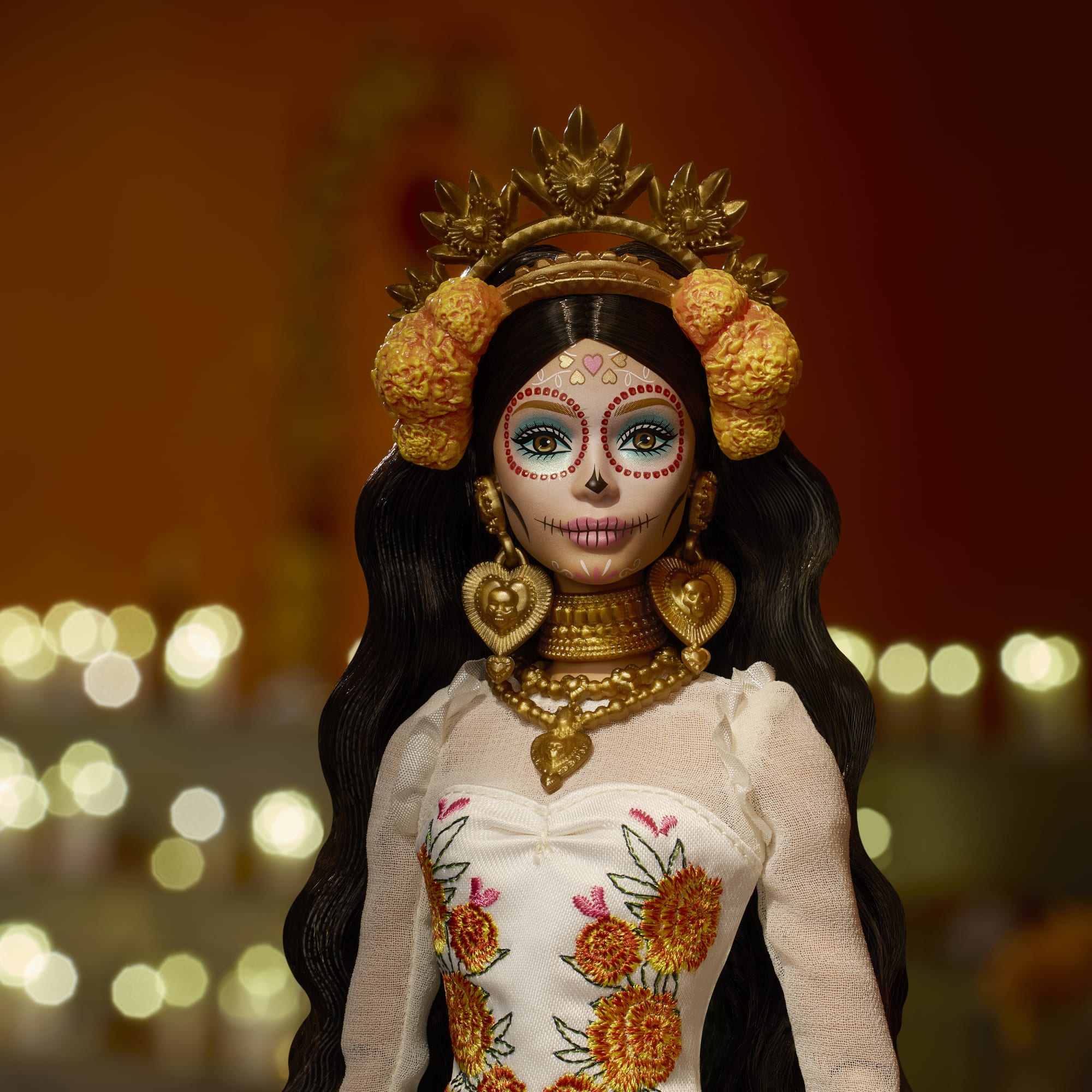 Barbie Signature Día De Muertos 2025, Bambola Da Collezione in Abito Color Crema Con Volant