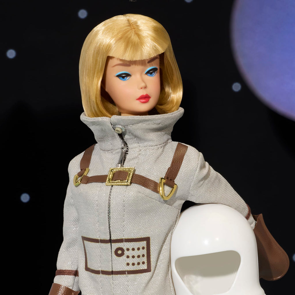 Barbie Signature Astronauta, Bambola Da Collezione Con Tuta Argentata, Stivali Spaziali E Casco