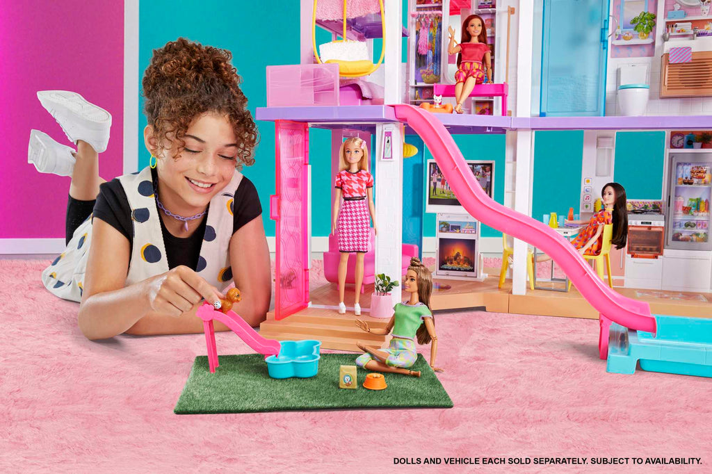 Barbie Dreamhouse 2021 Día y noche Casa para muñecas de juguete de 3 plantas con accesorios