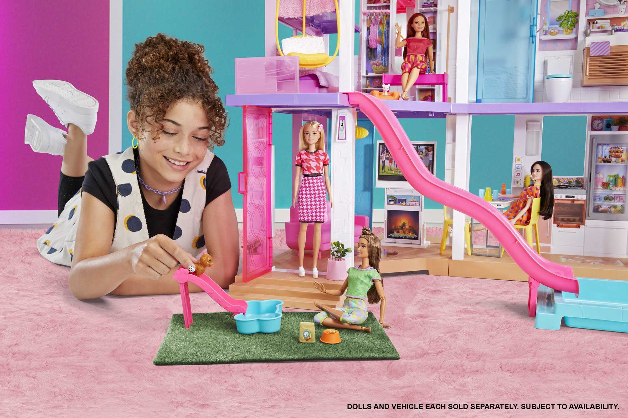 Barbie Dreamhouse 2021 Día y noche Casa para muñecas de juguete de 3 plantas con accesorios