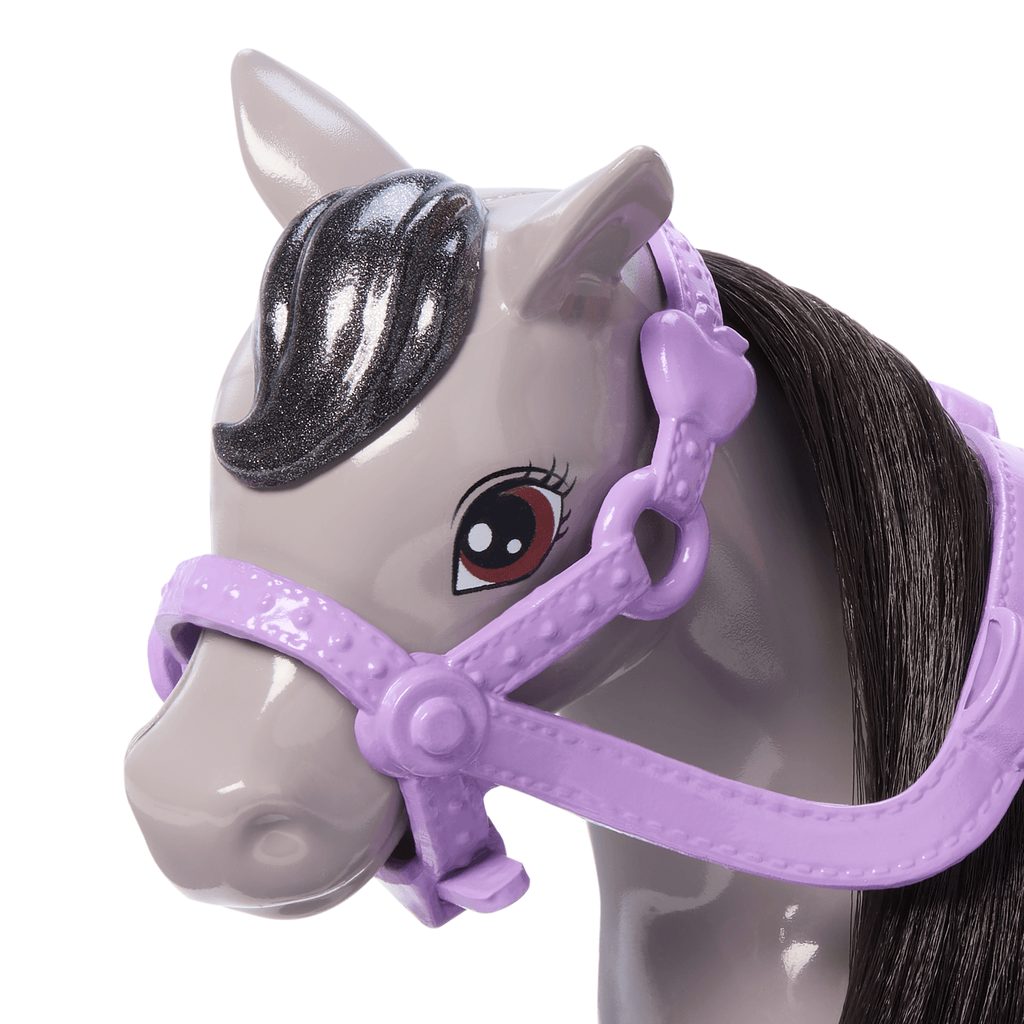 Barbie Chelsea Spielzeugset Mit Puppe Und Pferd, Enthält Helm-Zubehörteil, Puppe Kann Zum Reiten“ Die Knie Anwinkeln, Pony