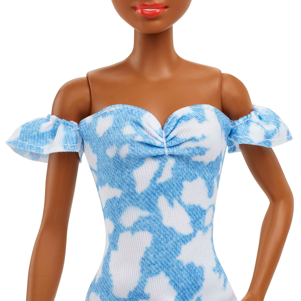 Barbie Fashionistas Puppe Im Schulterfreien Gebleichten Jeanskleid, Schwarze Haare, Bandana, Für Kinder Von 3 Bis 8 Jahren