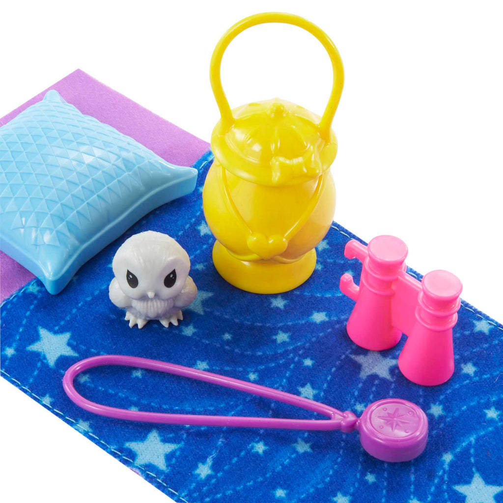 Barbie® Chelsea'nin Kamp Macerası