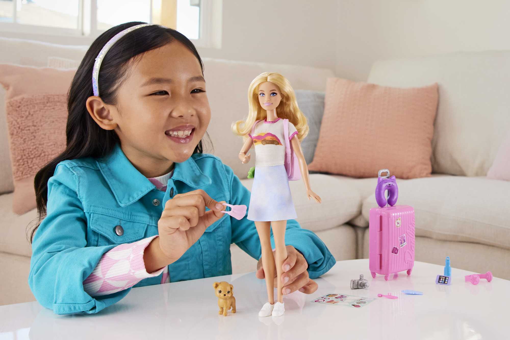 Barbie-Barbie En Voyage-Coffret Avec Chiot Et Accessoires